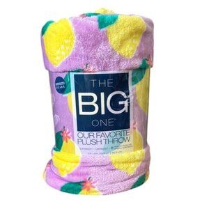 The Big One- Plush Lemon Throw Blanket brand new 5 ft x 6 ft oversized